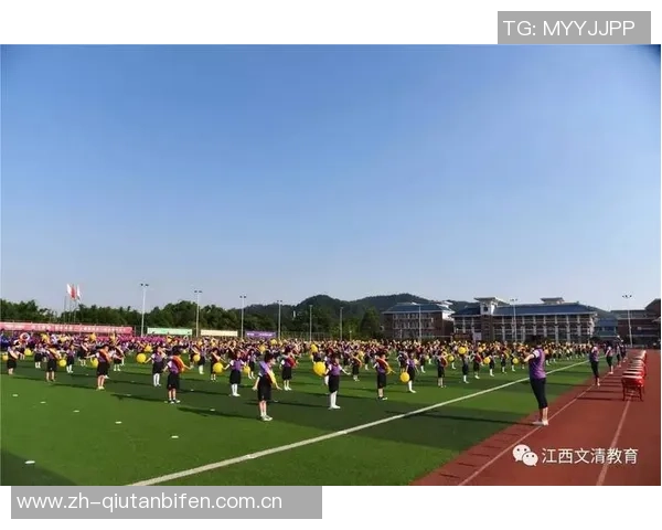 踢易拉罐的足球明星如何用创意与激情征服绿茵场 踢易拉罐的足球明星如何用创意与激情征服绿茵场